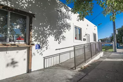 2298 SW 8th St, Miami, FL 33135 - Photo 17
