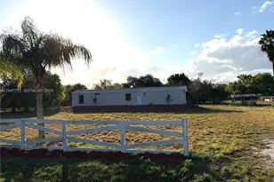 530 N Datil St, Clewiston, FL 33440 - Photo 1