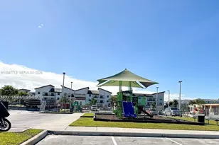 8151 NW 104th Ave, Doral, FL 33178 - Photo 15