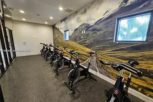 8151 NW 104th Ave, Doral, FL 33178 - Photo 17