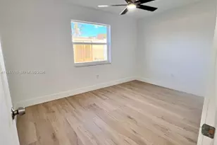 840 SW 129th Pl, Miami, FL 33184 - Photo 11