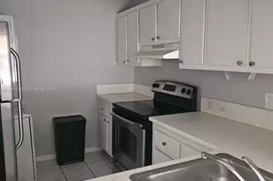 10037 Winding Lake Rd, Sunrise, FL 33351 - Photo 7