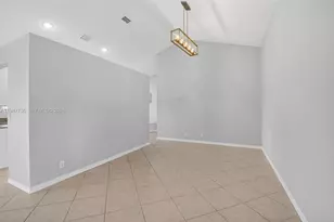 6043 Sunberry Cir, Boynton Beach, FL 33437 - Photo 7