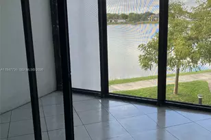 212 Lake Pointe Dr, Oakland Park, FL 33309 - Photo 11