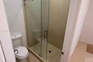 723 NE 193rd St, Miami, FL 33179 - Photo 11