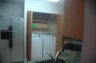 6276 NW 186th St, Hialeah, FL 33015 - Photo 9