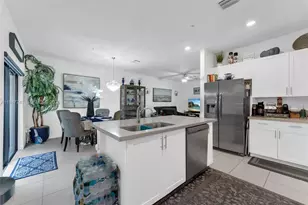 180 SW 185th Way, Pembroke Pines, FL 33029 - Photo 13