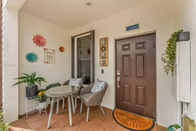 180 SW 185th Way, Pembroke Pines, FL 33029 - Photo 3