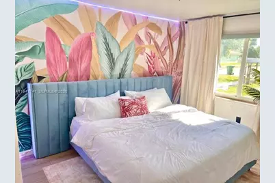 601 NW 10th St, Hallandale Beach, FL 33009 - Photo 5