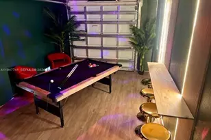 601 NW 10th St, Hallandale Beach, FL 33009 - Photo 7