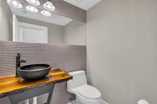 15560 NW 83rd Pl, Miami Lakes, FL 33016 - Photo 21