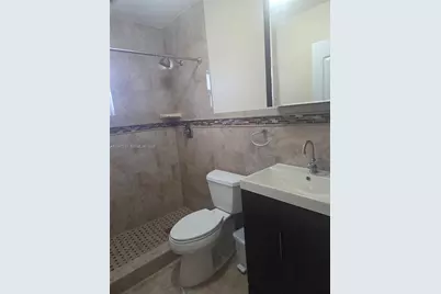 2749 W 73rd Pl, Hialeah, FL 33016 - Photo 15