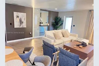 601 NW 10th St #1, Hallandale Beach, FL 33009 - Photo 3