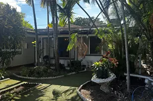 732 Moffett St, Hallandale Beach, FL 33009 - Photo 21