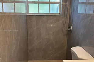 732 Moffett St, Hallandale Beach, FL 33009 - Photo 5