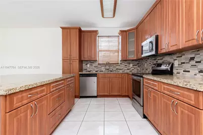 2398 SW 132nd Ter, Miramar, FL 33027 - Photo 11