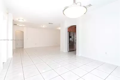 2398 SW 132nd Ter, Miramar, FL 33027 - Photo 9