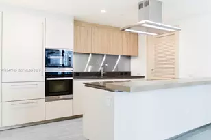 1000 Brickell Plaza, Miami, FL 33131 - Photo 9