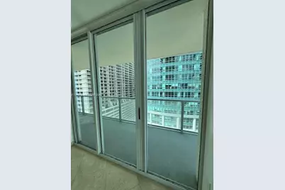 1155 Brickell Bay Dr #1802, Miami, FL 33131 - Photo 15