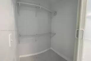 9625 NW 36th Ave, Miami, FL 33147 - Photo 9