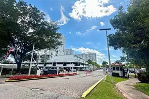 2750 NE 183rd St, Aventura, FL 33160 - Photo 53