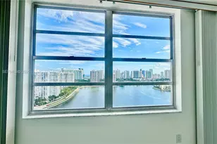 2750 NE 183rd St, Aventura, FL 33160 - Photo 11