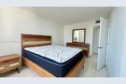 2750 NE 183rd St #2110, Aventura, FL 33160 - Photo 13