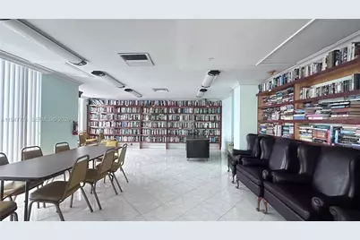 2750 NE 183rd St #2110, Aventura, FL 33160 - Photo 35