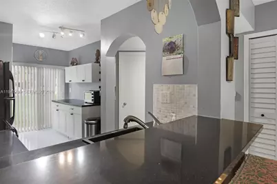 985 NE 33rd Ter #102, Homestead, FL 33033 - Photo 7