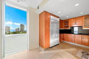 19400 Turnberry Way, Aventura, FL 33180 - Photo 11