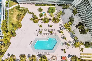 100 Bayview Dr, Sunny Isles Beach, FL 33160 - Photo 31