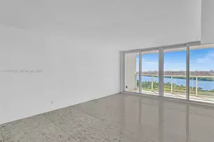 100 Bayview Dr, Sunny Isles Beach, FL 33160 - Photo 11