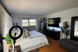 800 NE 195th St, Miami, FL 33179 - Photo 25