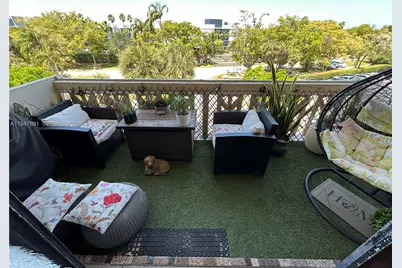 800 NE 195th St #409, Miami, FL 33179 - Photo 17