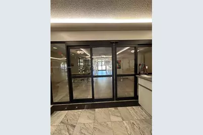 800 NE 195th St #409, Miami, FL 33179 - Photo 41