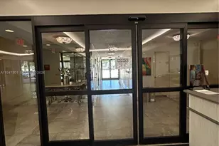 800 NE 195th St, Miami, FL 33179 - Photo 41