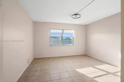 1100 NW 87th Ave #506, Coral Springs, FL 33071 - Photo 5