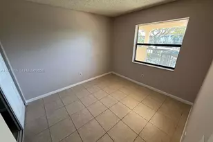 831 NE 207th Ln, Miami, FL 33179 - Photo 7
