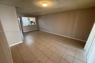 831 NE 207th Ln, Miami, FL 33179 - Photo 5