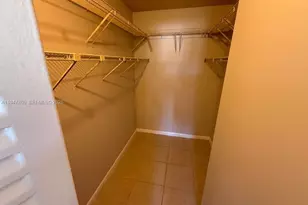 831 NE 207th Ln, Miami, FL 33179 - Photo 15