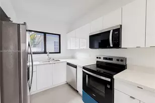 8030-8034 NW 14 Pl, Miami, FL 33147 - Photo 3