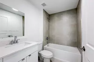 8030-8034 NW 14 Pl, Miami, FL 33147 - Photo 5