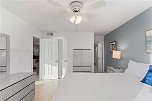 9500 N Hollybrook Lake Dr, Pembroke Pines, FL 33025 - Photo 17