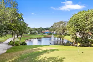 9500 N Hollybrook Lake Dr, Pembroke Pines, FL 33025 - Photo 23