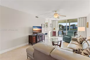 9500 N Hollybrook Lake Dr, Pembroke Pines, FL 33025 - Photo 13