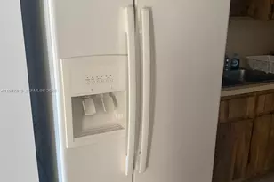 412 Briarwood Cir, Hollywood, FL 33024 - Photo 9