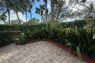 1617 Cypress Pointe Dr, Coral Springs, FL 33071 - Photo 21