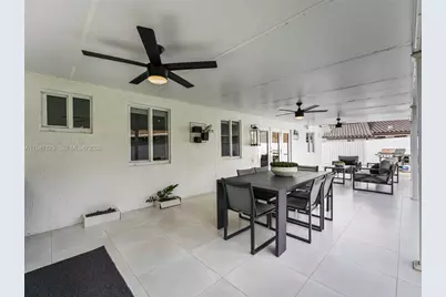 7753 NW 189th St #1, Hialeah, FL 33015 - Photo 17