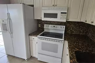 251 SW 132nd Way, Pembroke Pines, FL 33027 - Photo 7