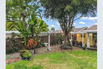 7808 SW 8th Ct, North Lauderdale, FL 33068 - Photo 37